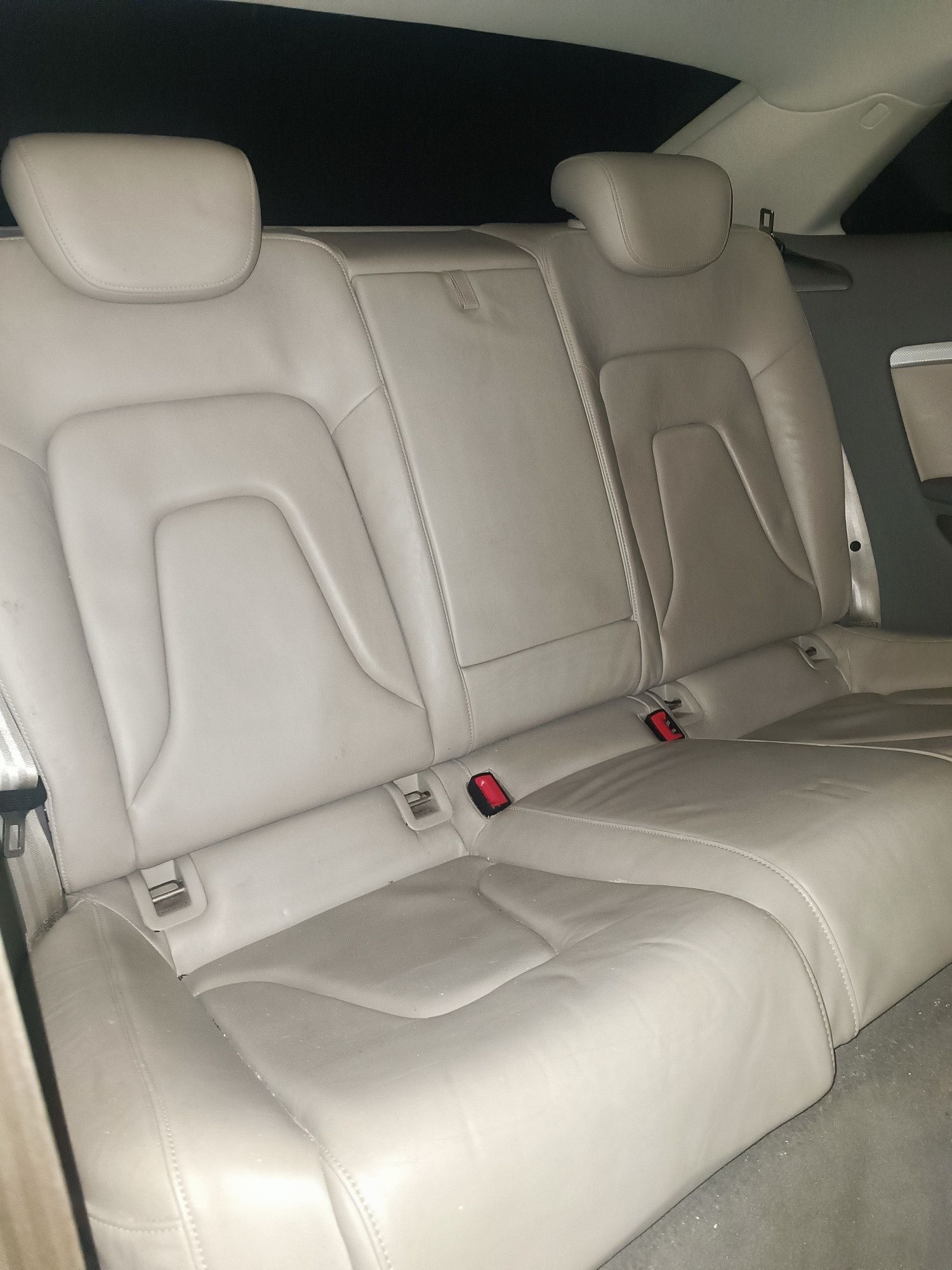 Audi A5 2.7tdi  bogate wyposażenie.
