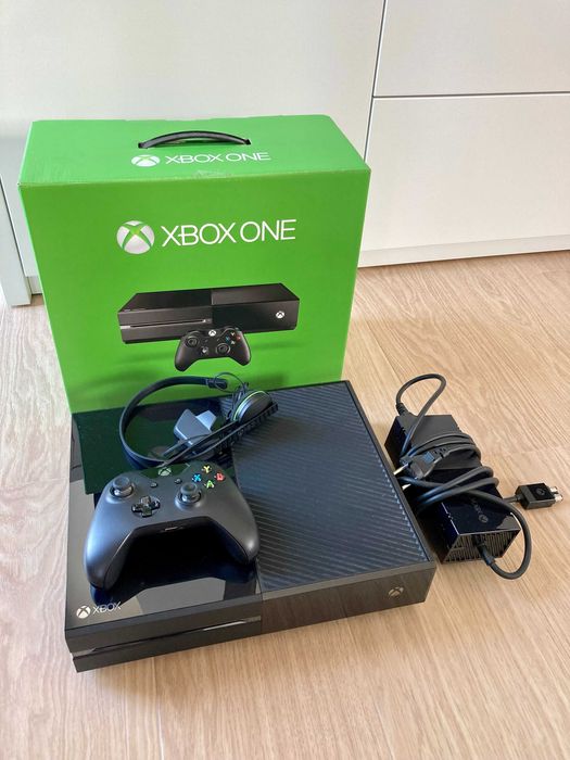 XBox One 500GB + pad – oryginalne akcesoria – stan bardzo dobry!