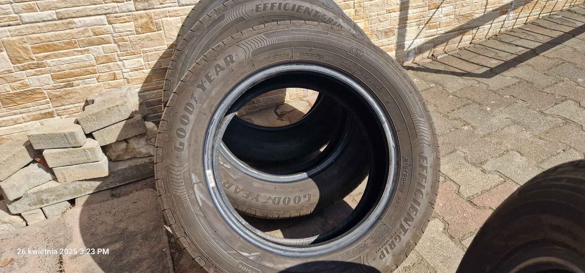 Opony Goodyear efficient 16/60/215