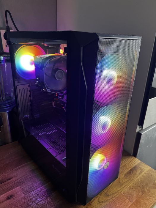 Baza pod Komputer gamingowy rgb i7 płyta msi obudowa zasilacz dysk