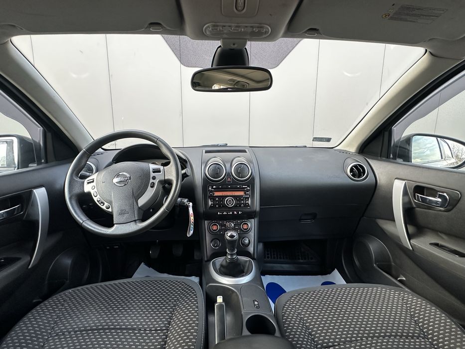 Nissan Qashqai 2010r 1 właściciel Czujniki i Panoramiczny Dach