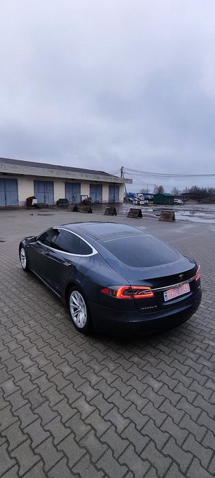 Тесла S 2016 Інтел 75d dual motor Tesla S