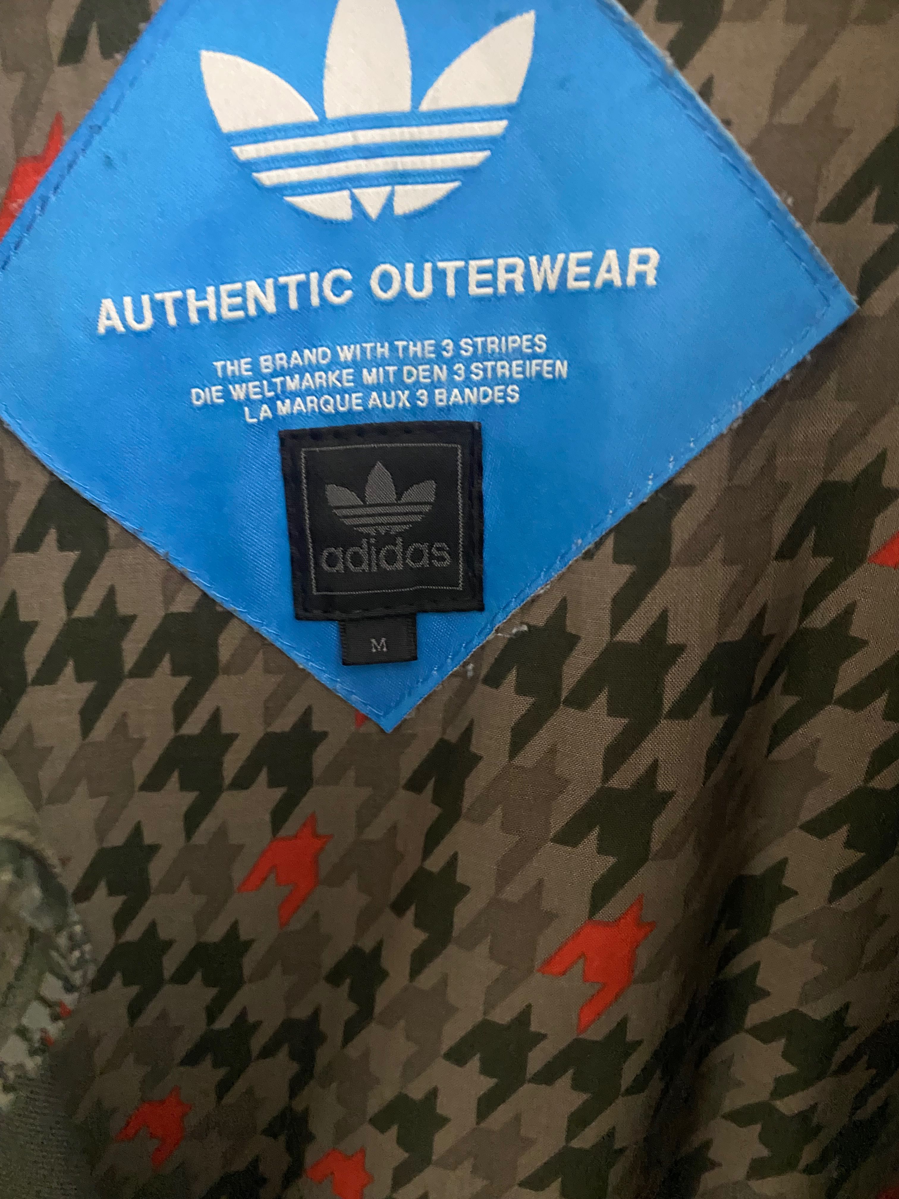 Casaco Adidas novo