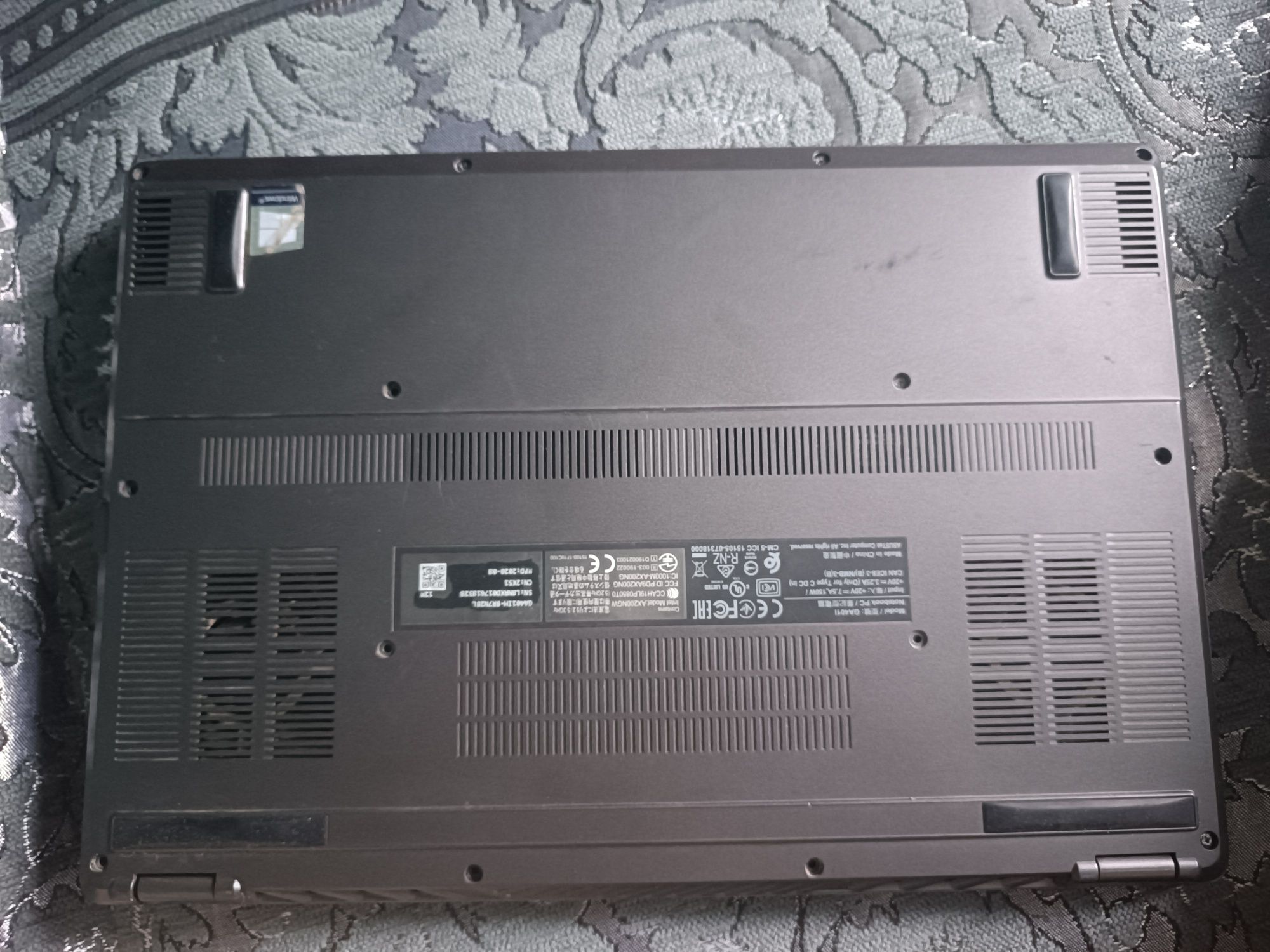 Asus Rog Sephyrus G14