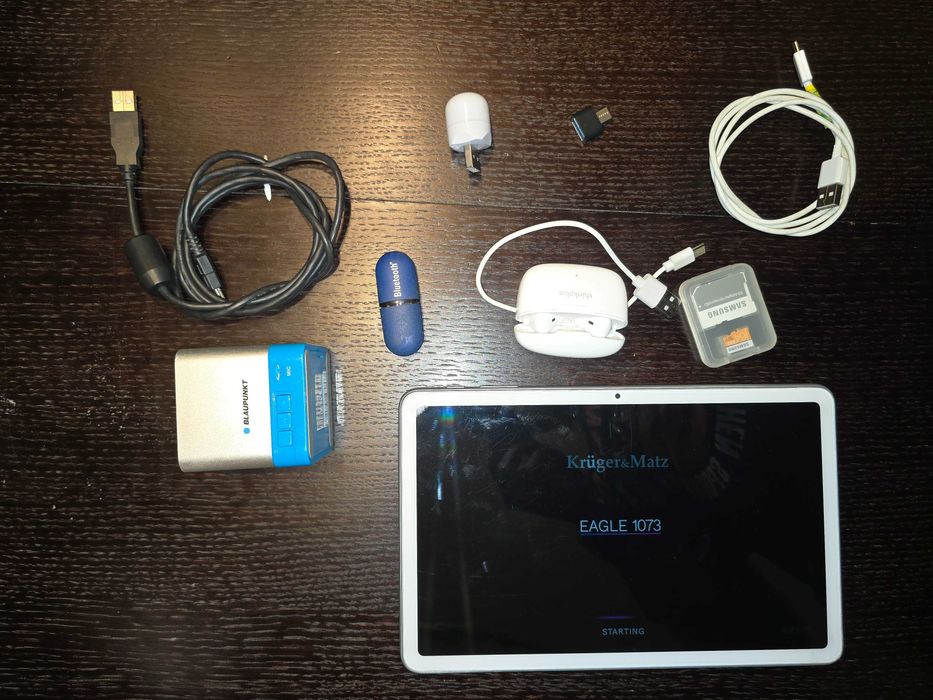 Tablet Kruger Eagle 1073 10,4" 8 GB / 128 GB biały + ZESTAW AKCESORIÓW