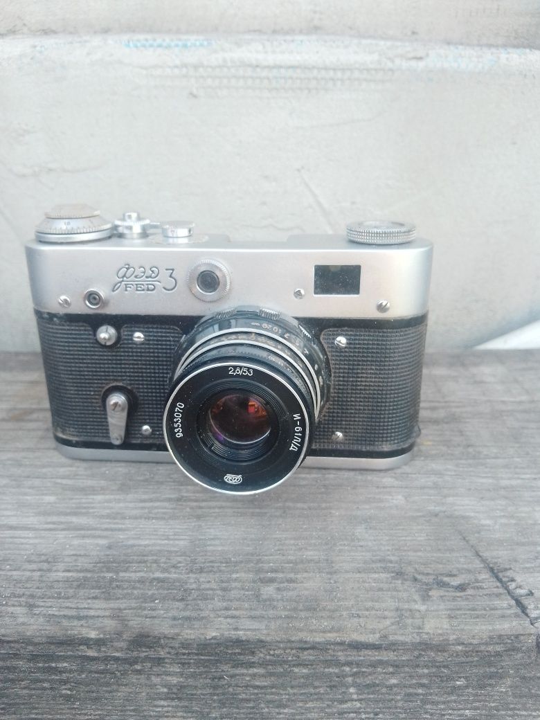 Одам фотоапарат 200