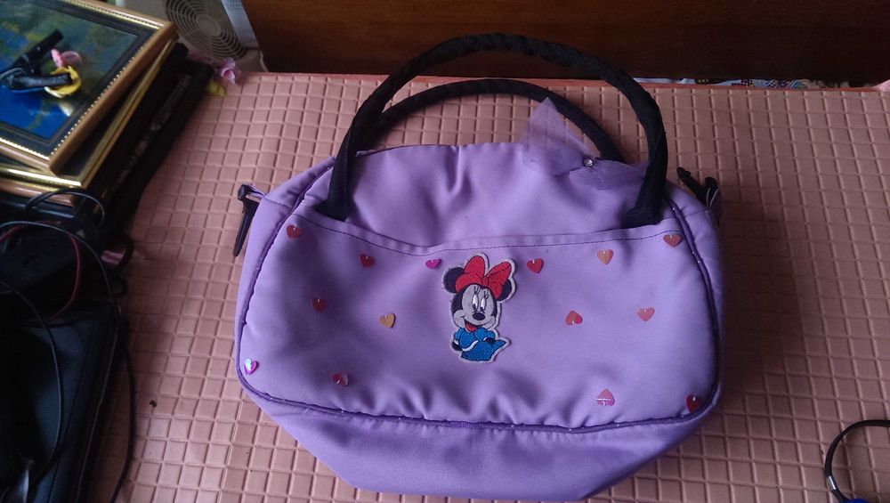 Фиолетовая сумка Микки Маус- без повреждений