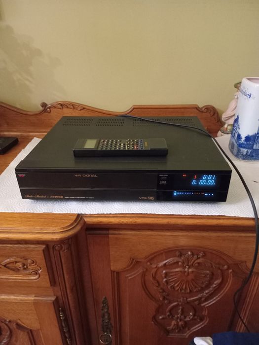 Продам видеомагнитофон Fisher FVH-D55HV