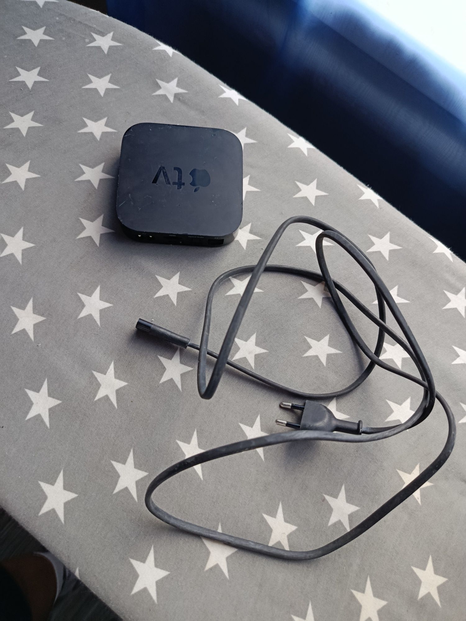 Мультимедійна приставка Apple TV (A1469)