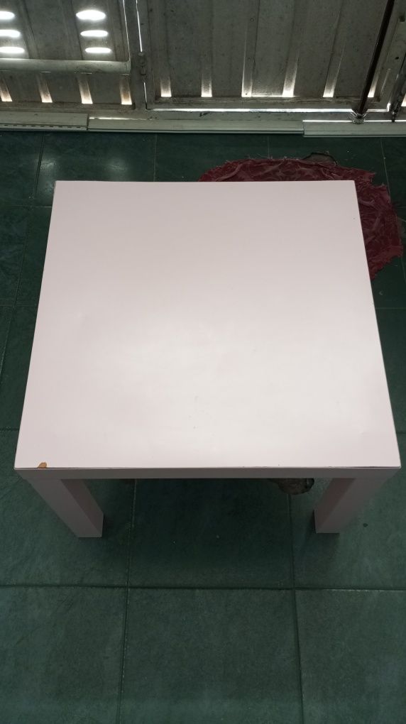 Mesa IKEA 50X50X45cms