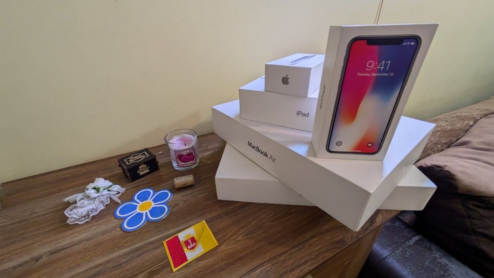 Коробки от Apple гаджетов