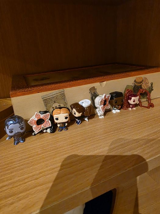 Stranger Things Kinder Joy