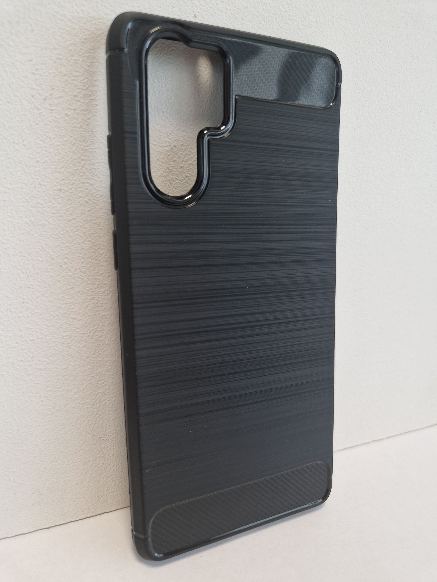 Futerał Carbon do Huawei P30 Pro czarny