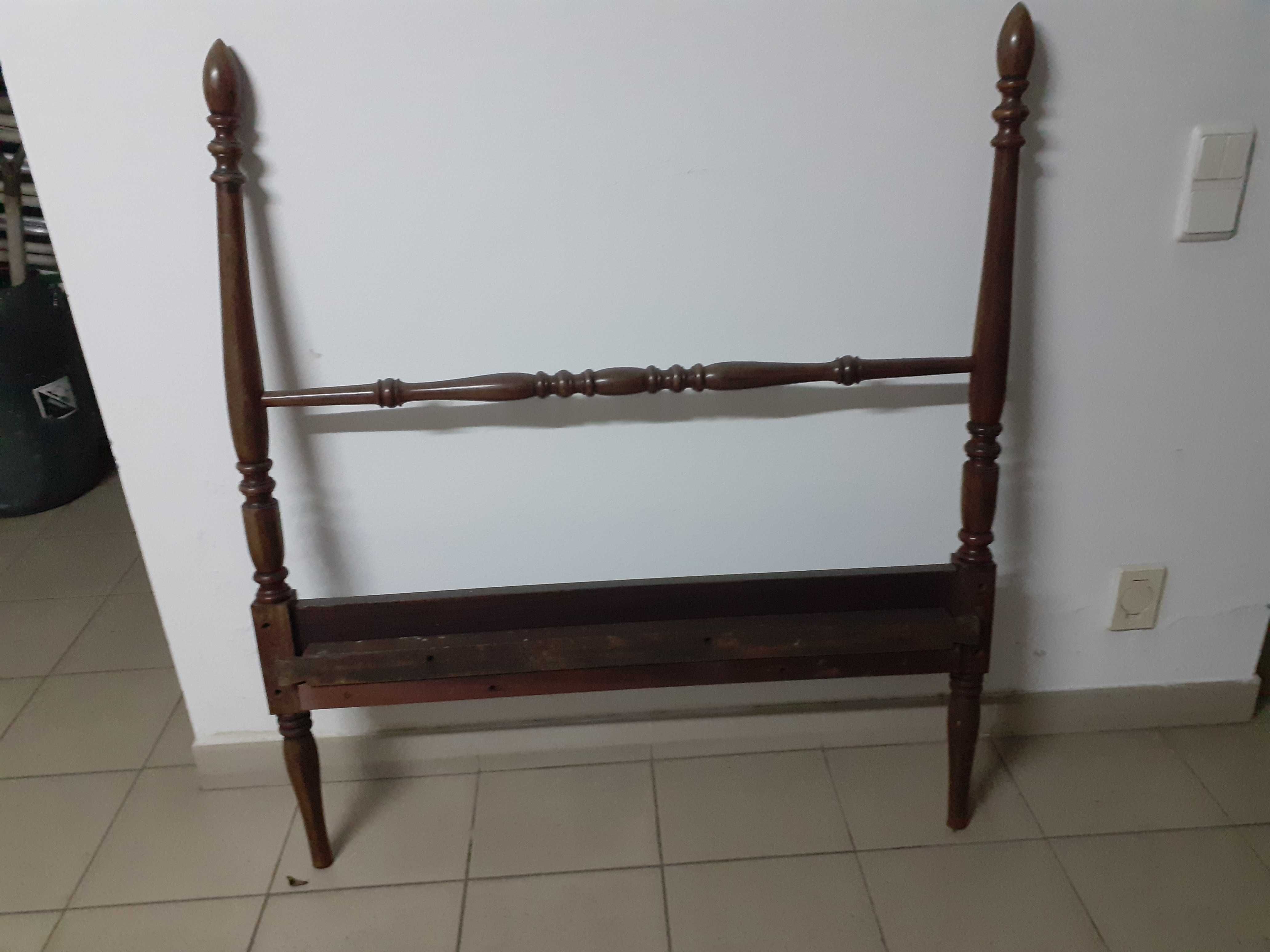 Cama de solteiro estilo muito elegante