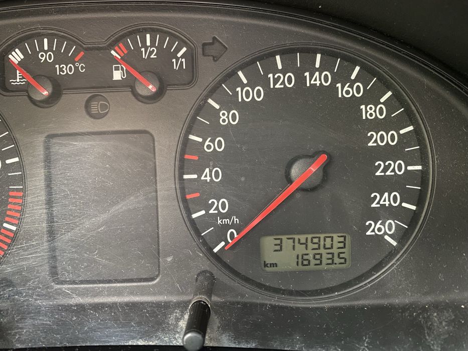 Volkswagen Passat B5 2000 року