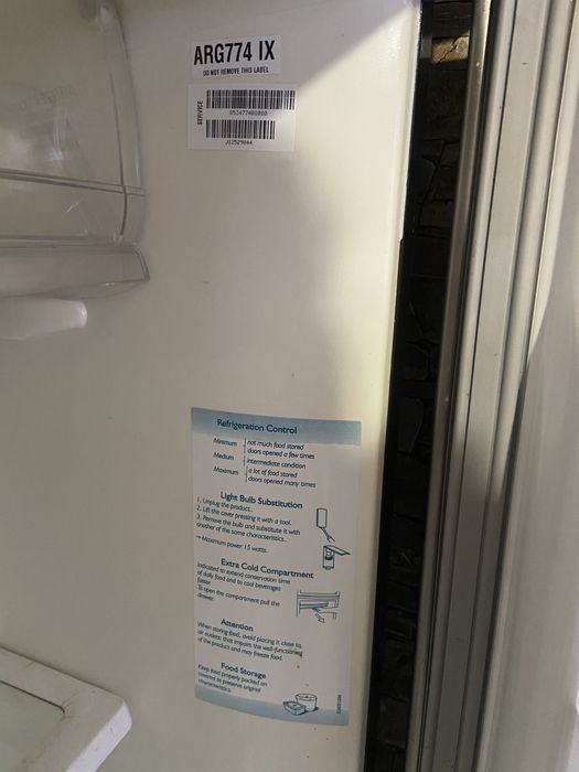 Холодильник Whirlpool ARG 774 IX