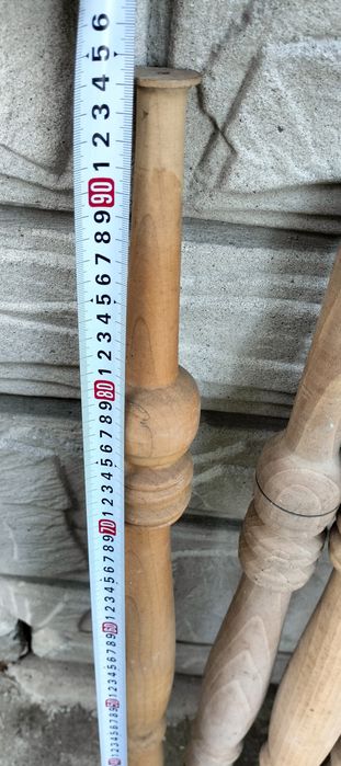 Drewniane tralki /balustrady /pionowe słupki do schodów balkonu tarasu