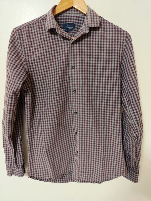 Lote de 4 camisas casual para Homem (Tam. S)