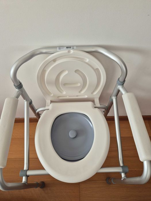 Cadeira Sanitaria Dobravel