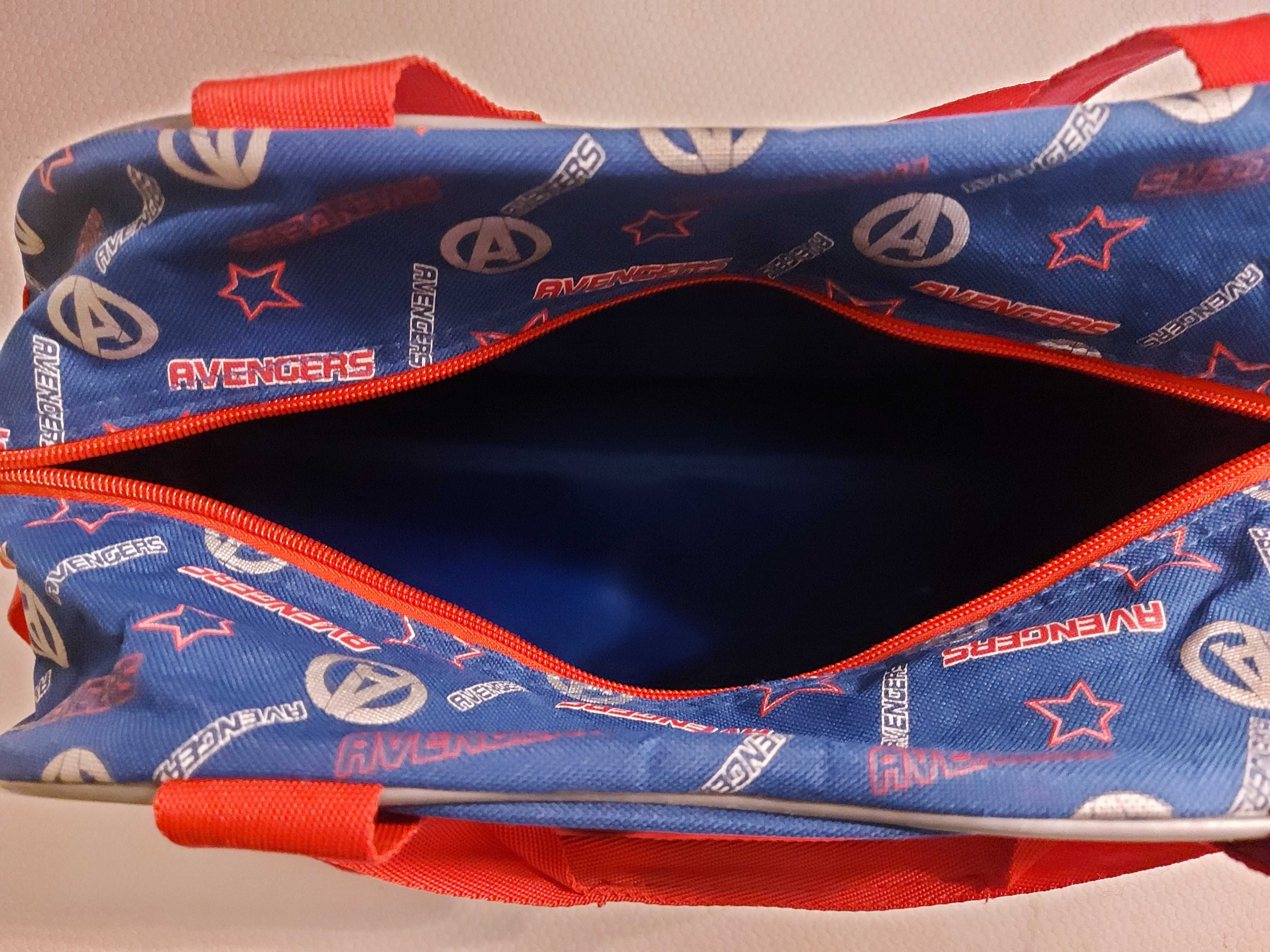 Saco Desportivo AVENGERS (MARVEL) - Azul e Vermelho - NOVO PREÇO: 10€