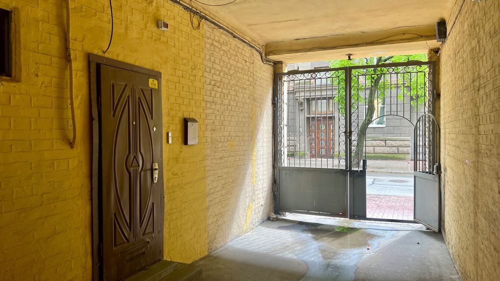 72м2. Фасад.Отдельный вход. Не отключают свет