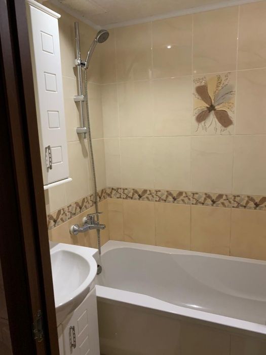 Сдам 3-х ком Квартиру Посуточно в Одессе по Пр Добровольского 131