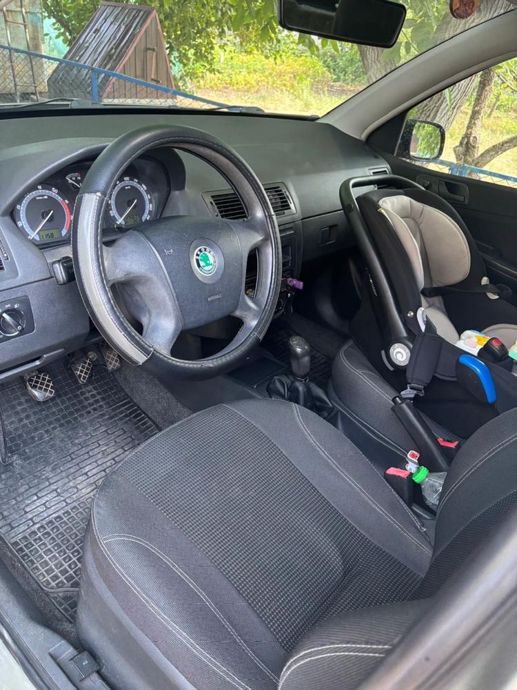 Продаю skoda фабия