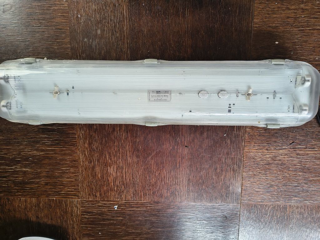 Oprawa hermetyczna 2x18w