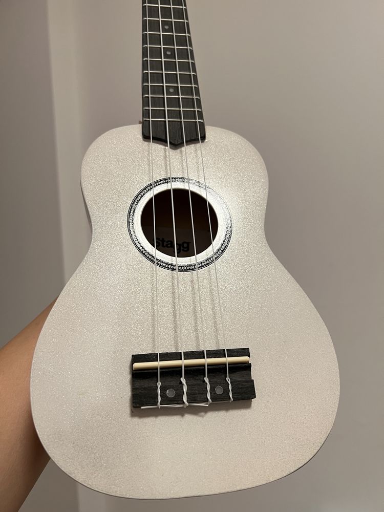 Mini guitarra classica