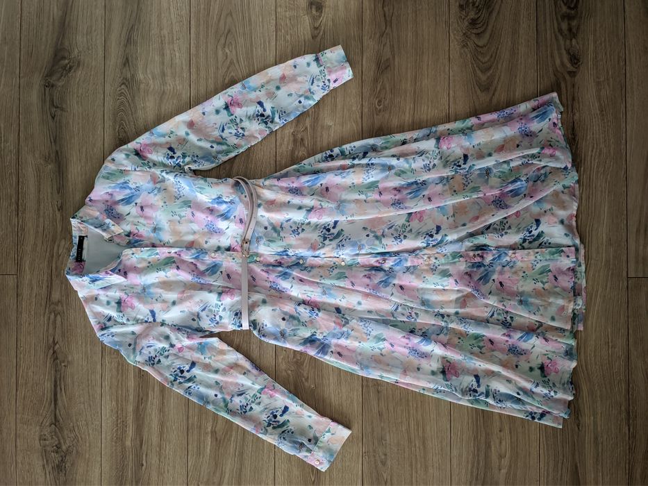 Kwiatowa sukienka MIDI Mohito XS/S/M