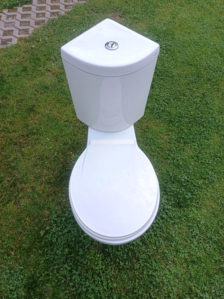 WC kompakt narożnikowy
