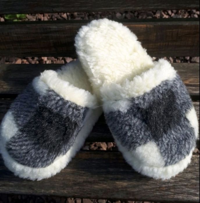 Чоловічі та жіночі  домашні шльопки- всувки