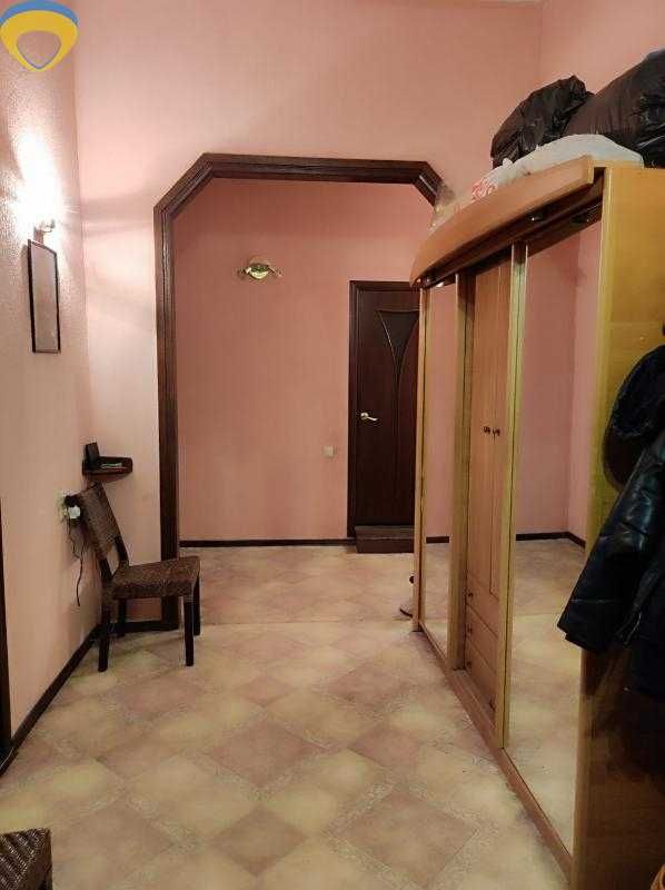 Квартира  110кв.м ул.Бреуса рядом со школой