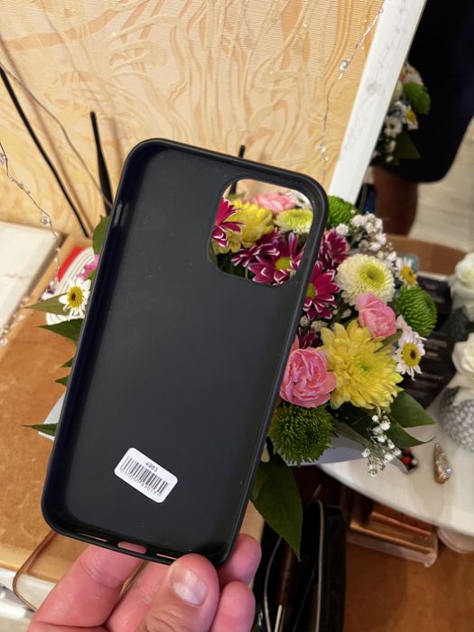 Продам два Чехла на Iphone 13 pro max