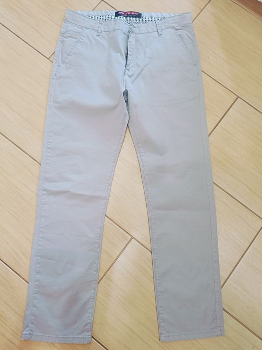 Spodnie męskie jasne