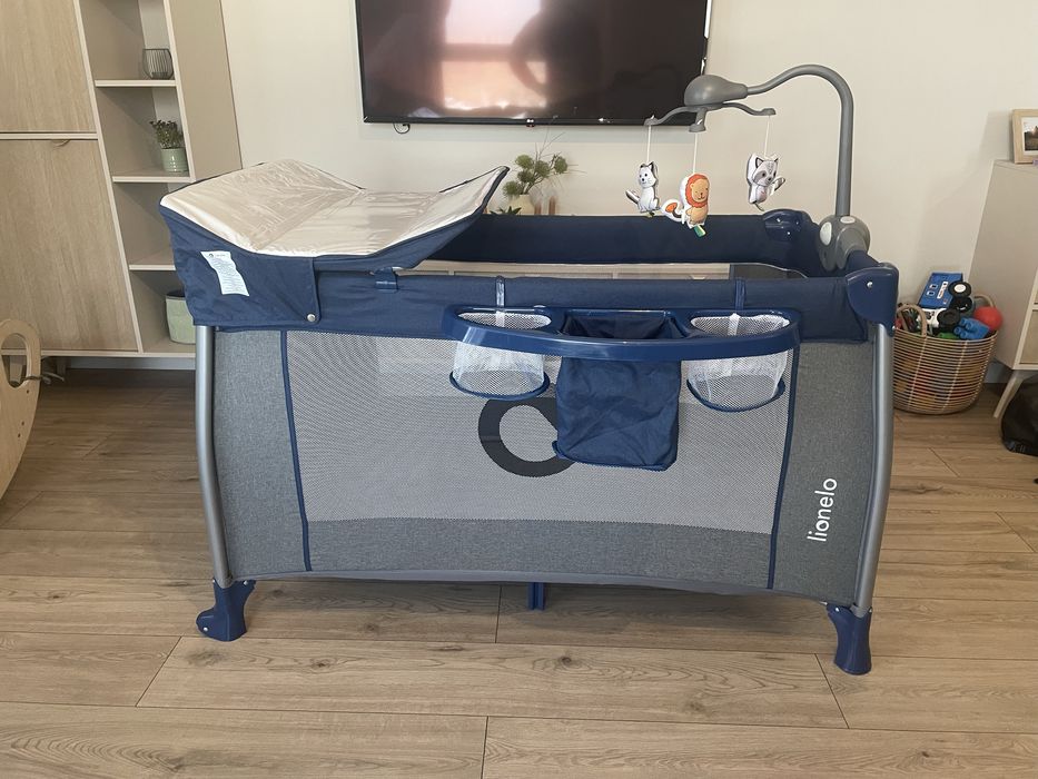Łóżeczko turystyczne z przewijakiem