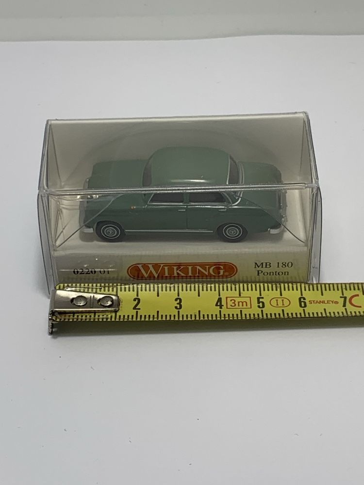 Mercedes 180 Ponton da Wiking escala 1/87