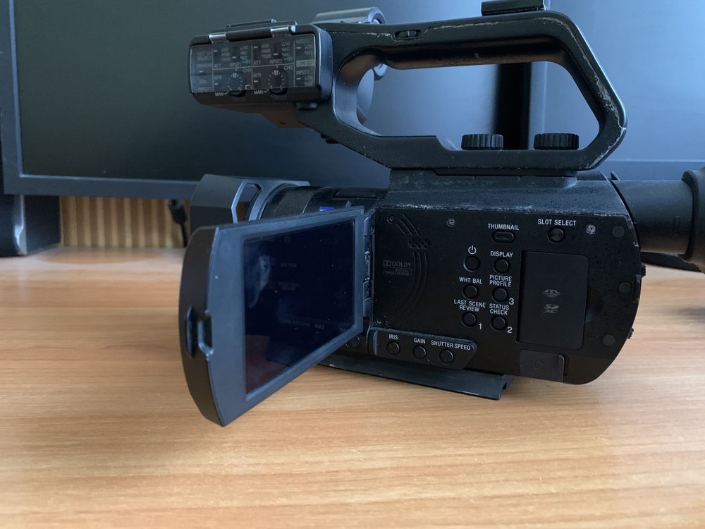 відеокамера Sony PXW-X70