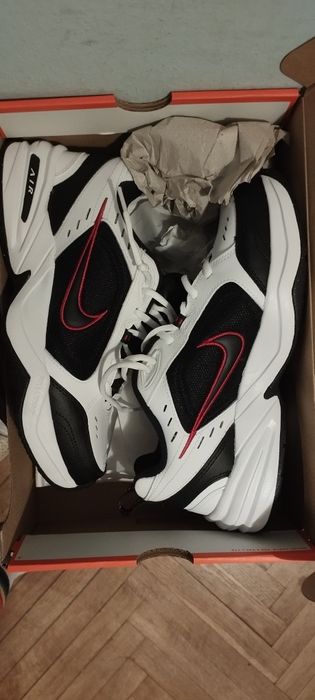 Nowe buty sportowe "NIKE" AIR MONARCH IV