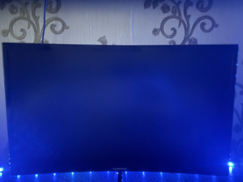 Монитор игровой Samsung C24RG50FZI