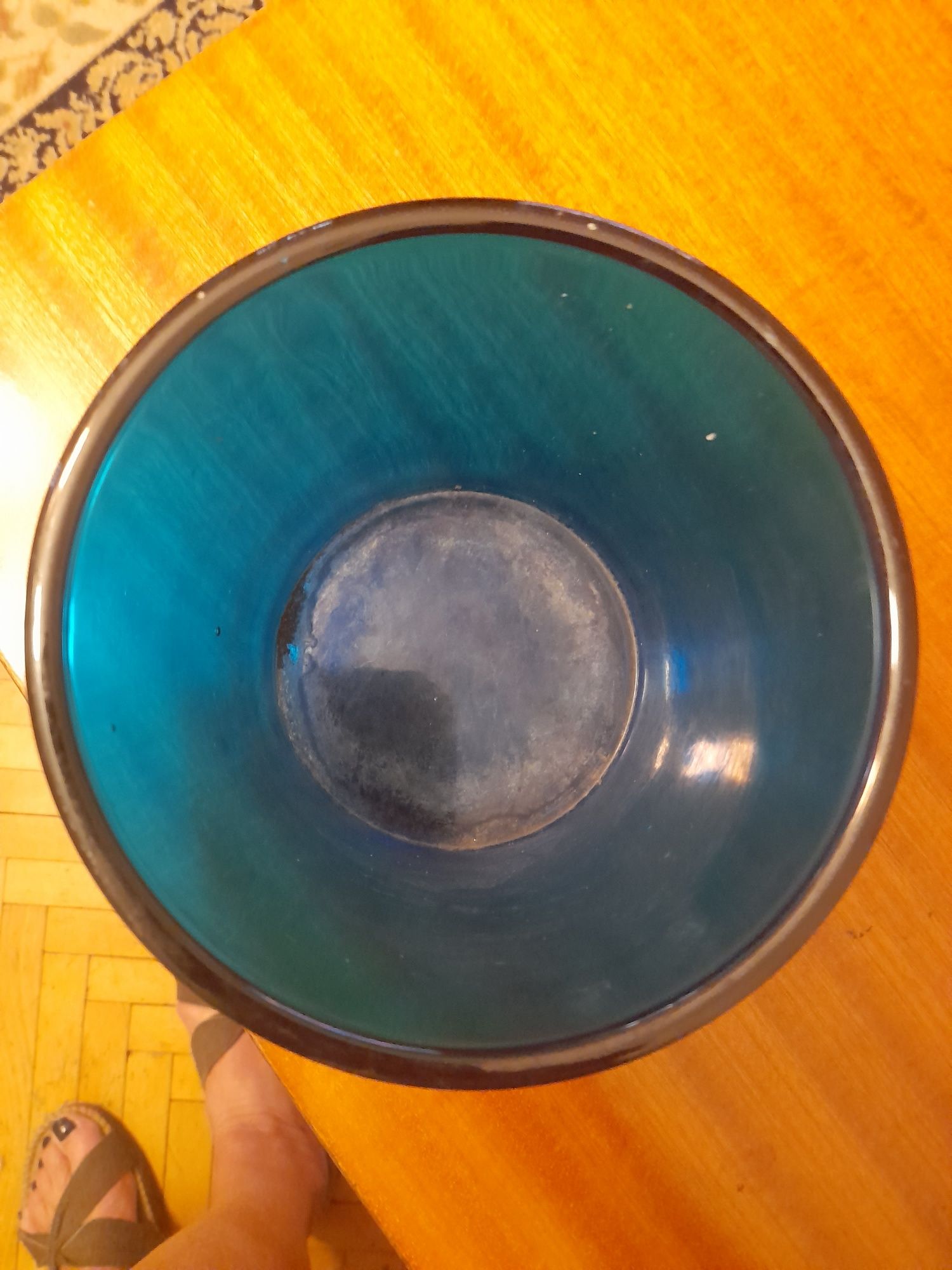Granatowa szklana osłonka na doniczkę