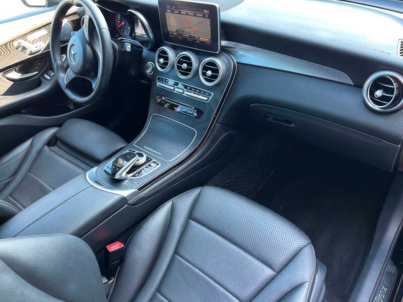 2018 Mercedes-Benz GLC 300 4MATIC