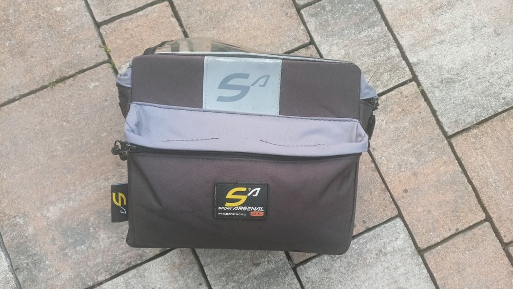 Sakwa na kierownicę 31,8. Sport Arsenal na stelażu. Unikat