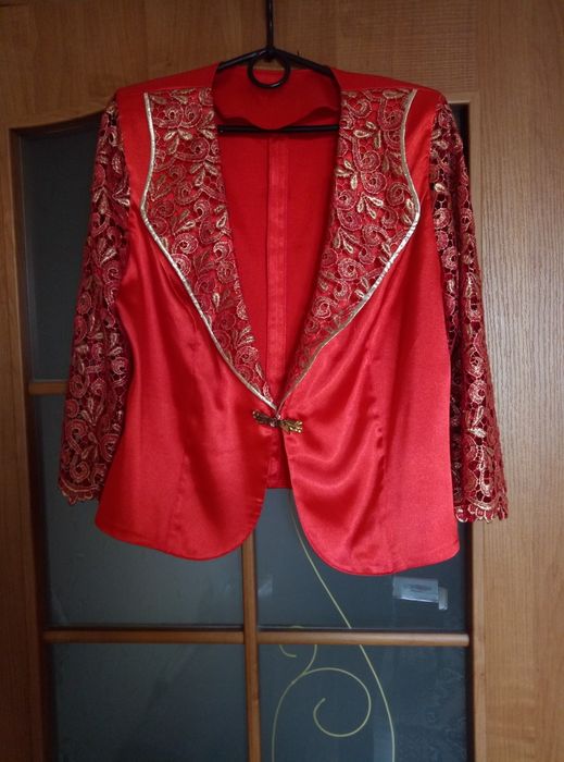 Костюм трійка червоно-золотий