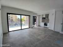 Apartamento T2 em Faro (Sé e São Pedro) de 119,00 m2