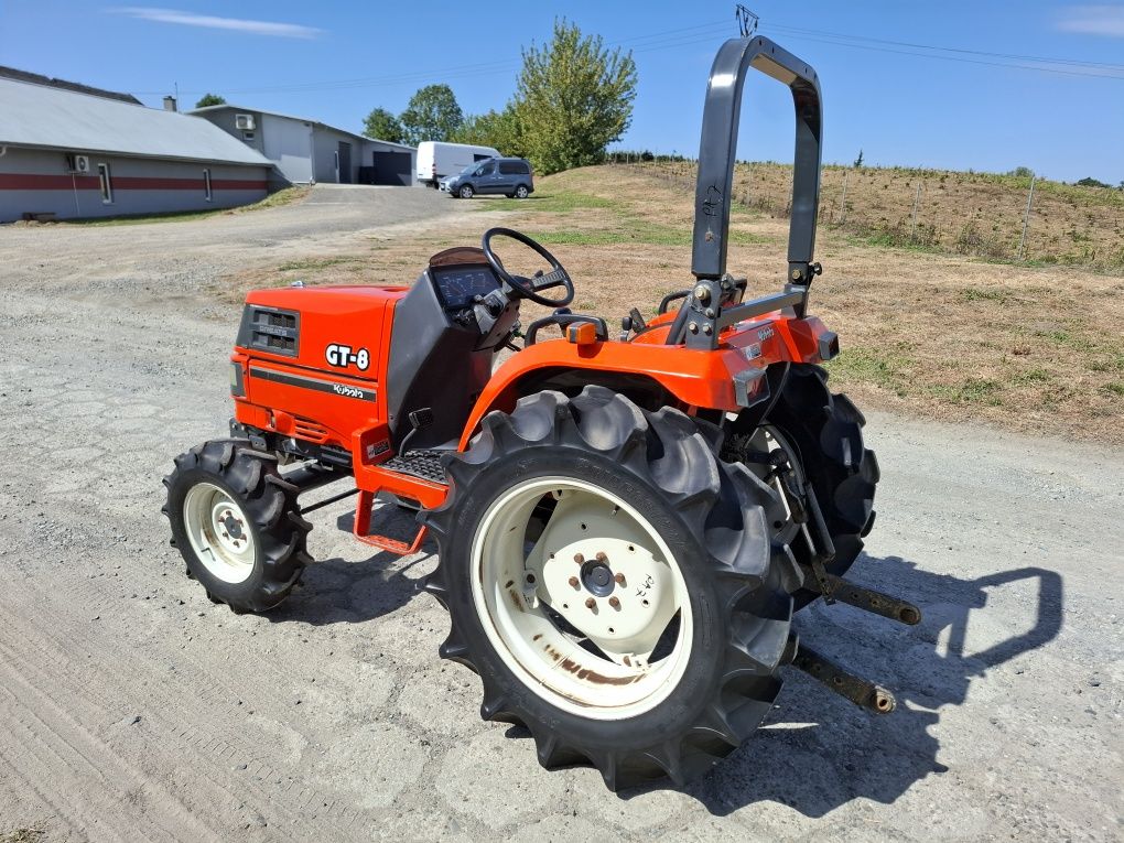 Traktorek japoński 4x4 Kubota GT 8  26 km Wspomaganie śliczny