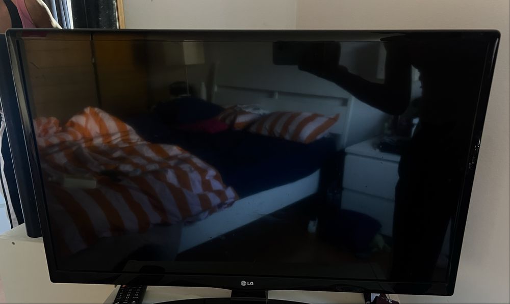 Televisão LG 28MT48DF - PZ