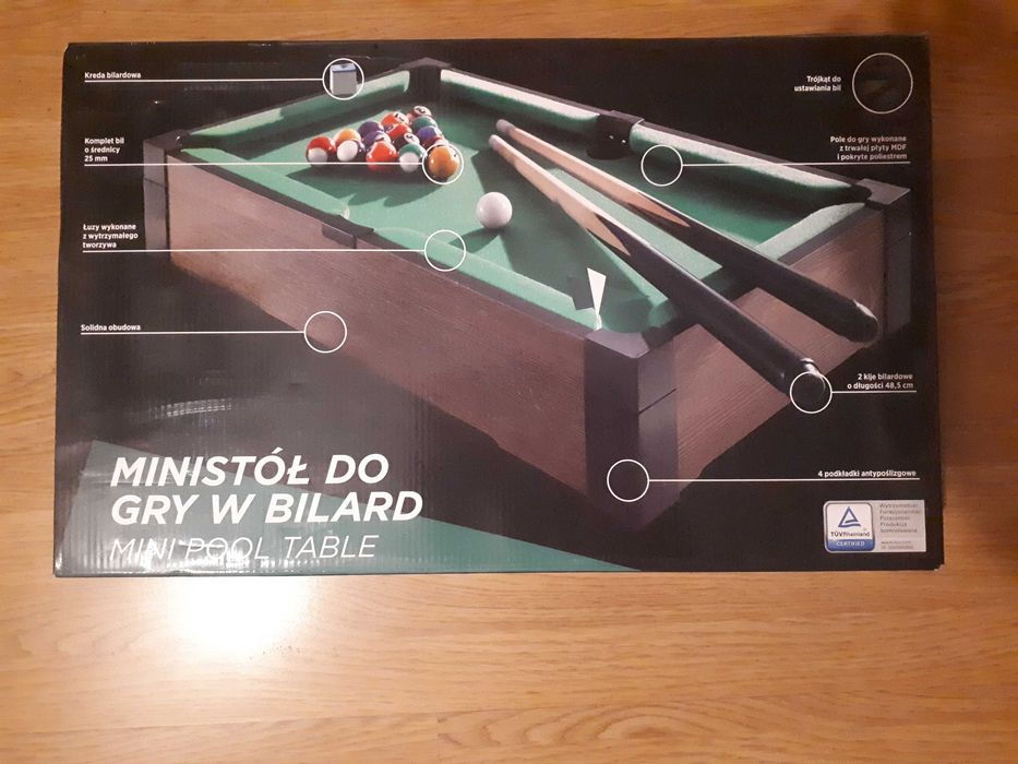 Gra z mini stołem do bilarda