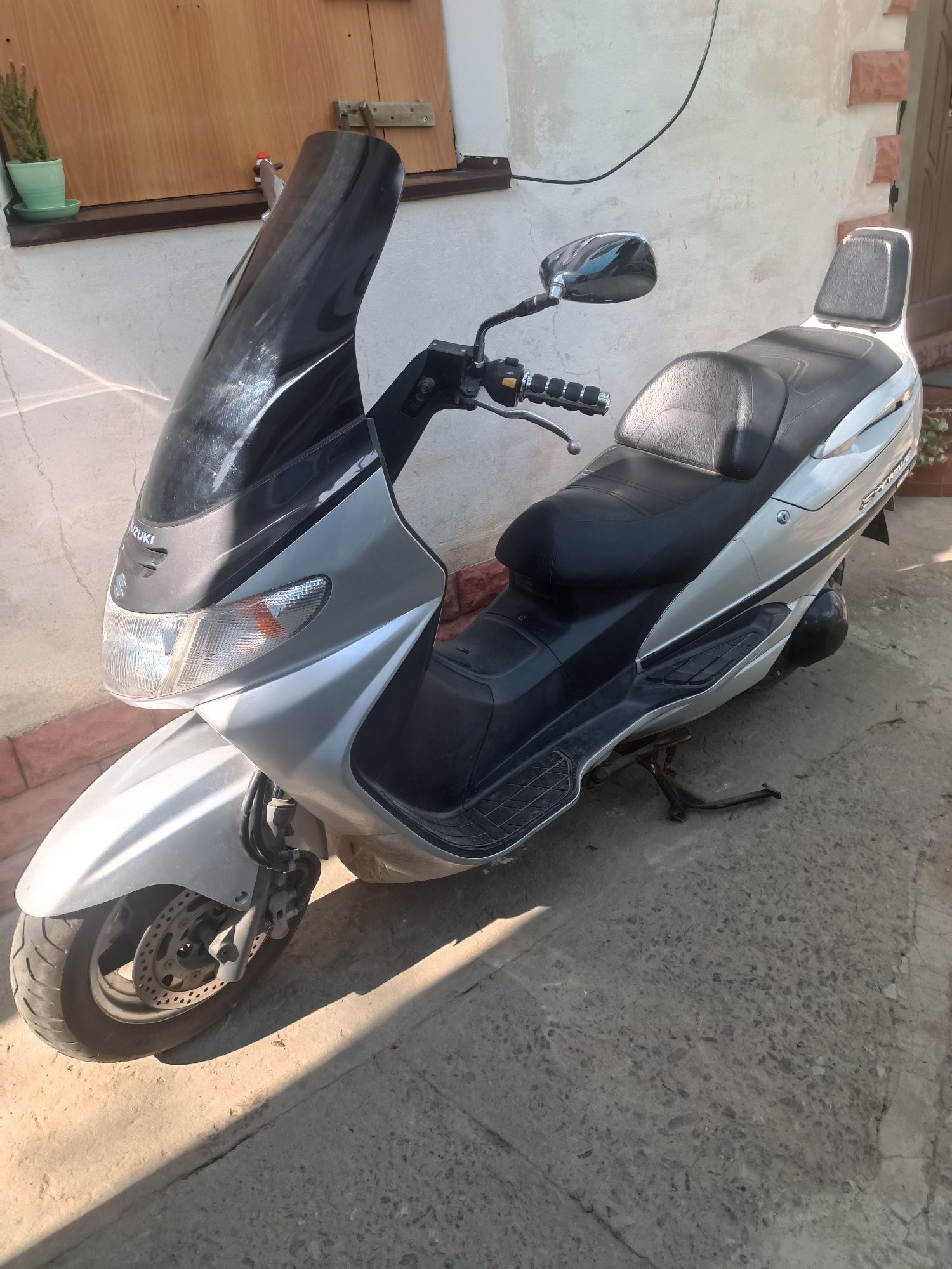 Продам Suzuki Skywave 400куб. в отличном состоянии.