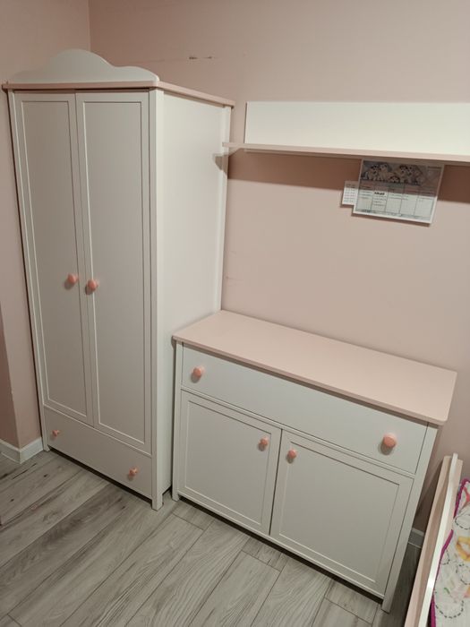 Meble LUNA: Szafa, komoda, półka wisząca. Stan bardzo dobry.